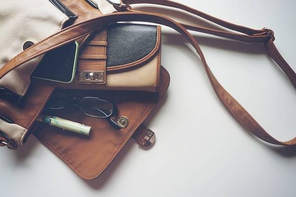 Comment choisir des accessoires de mode éthiques pour femme : guide pratique